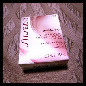 Shiseido Perfect Smoothing Foundation I40
